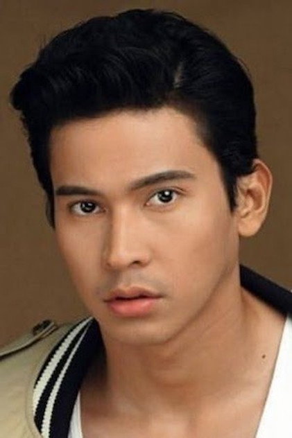 Enchong Dee