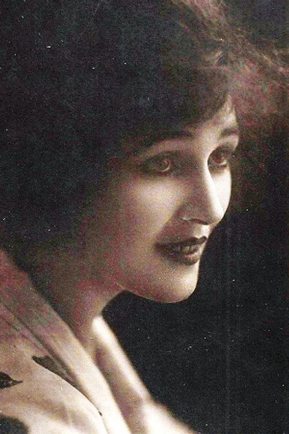 Renée Pélar