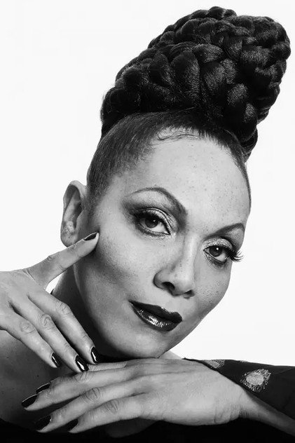 Lina Bradford