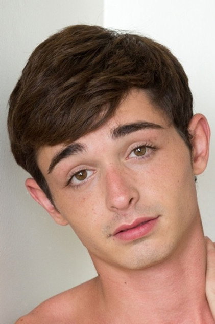 Grayson Lange