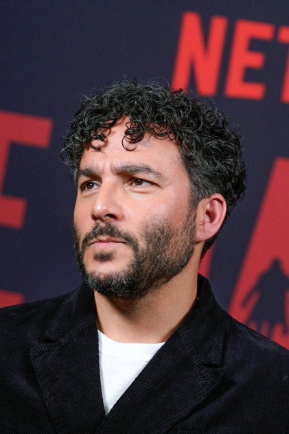 Ennis Esmer