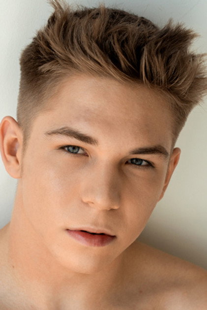 Hugo Carter