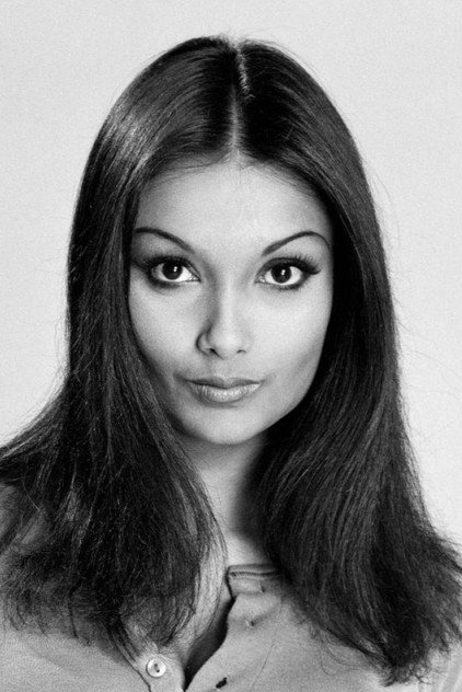 Shakira Caine