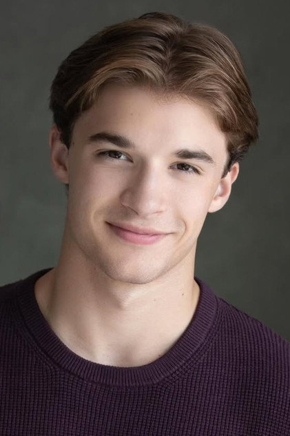 Avery Esteves