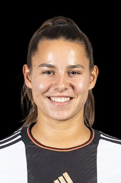 Lena Oberdorf