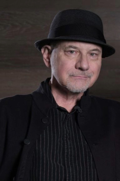 Newton Thomas Sigel
