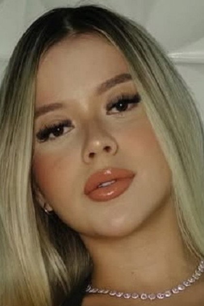 Aline Gomes