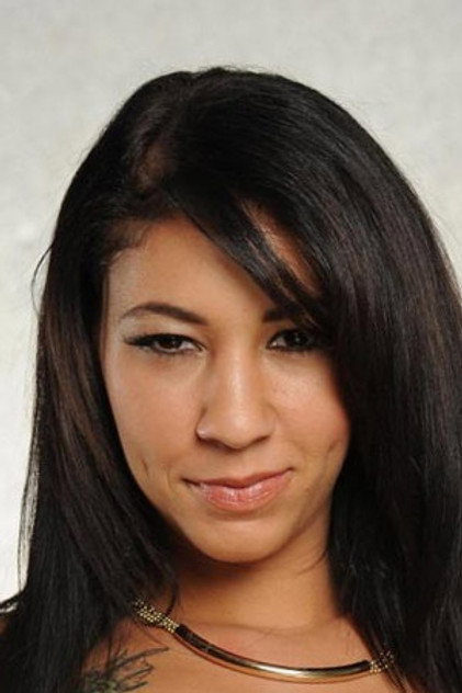 Esmi Lee