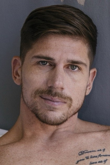 Derek Spears