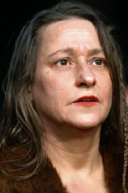 Simone Frost