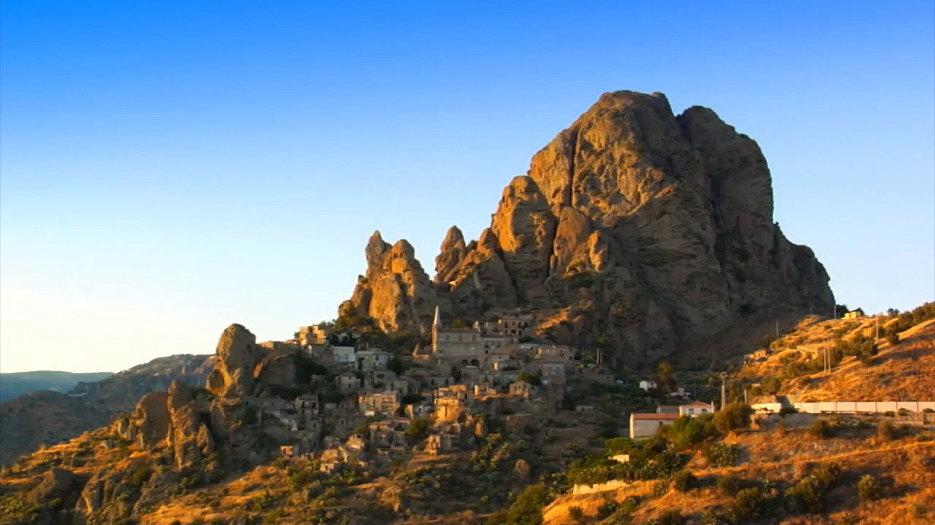 Articolo 23 (Pentedattilo)