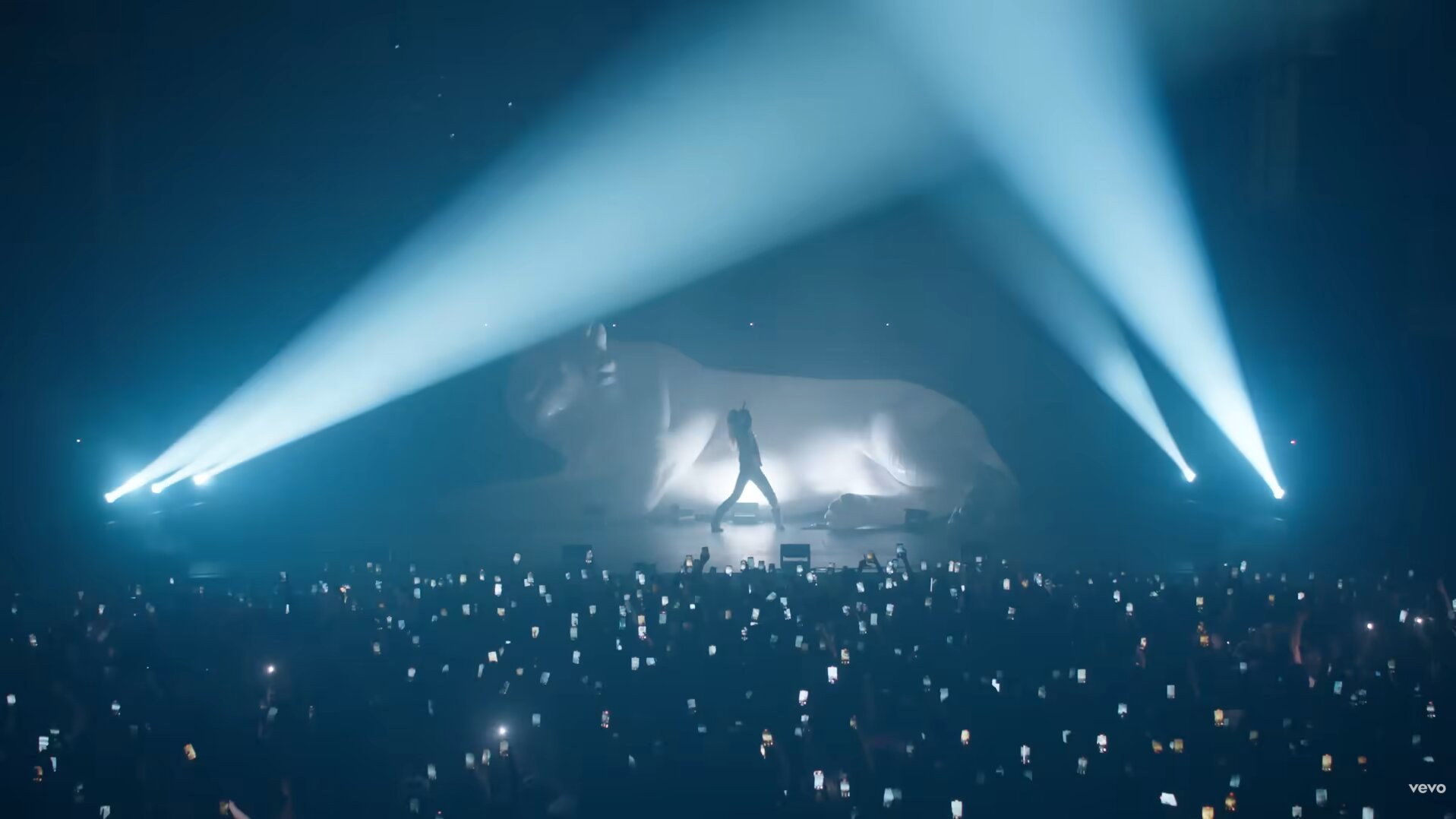 2hollis Live at The Shrine - Los Angeles