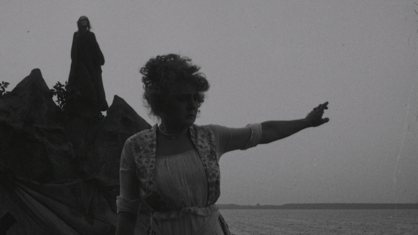 Hilde Warren and Death