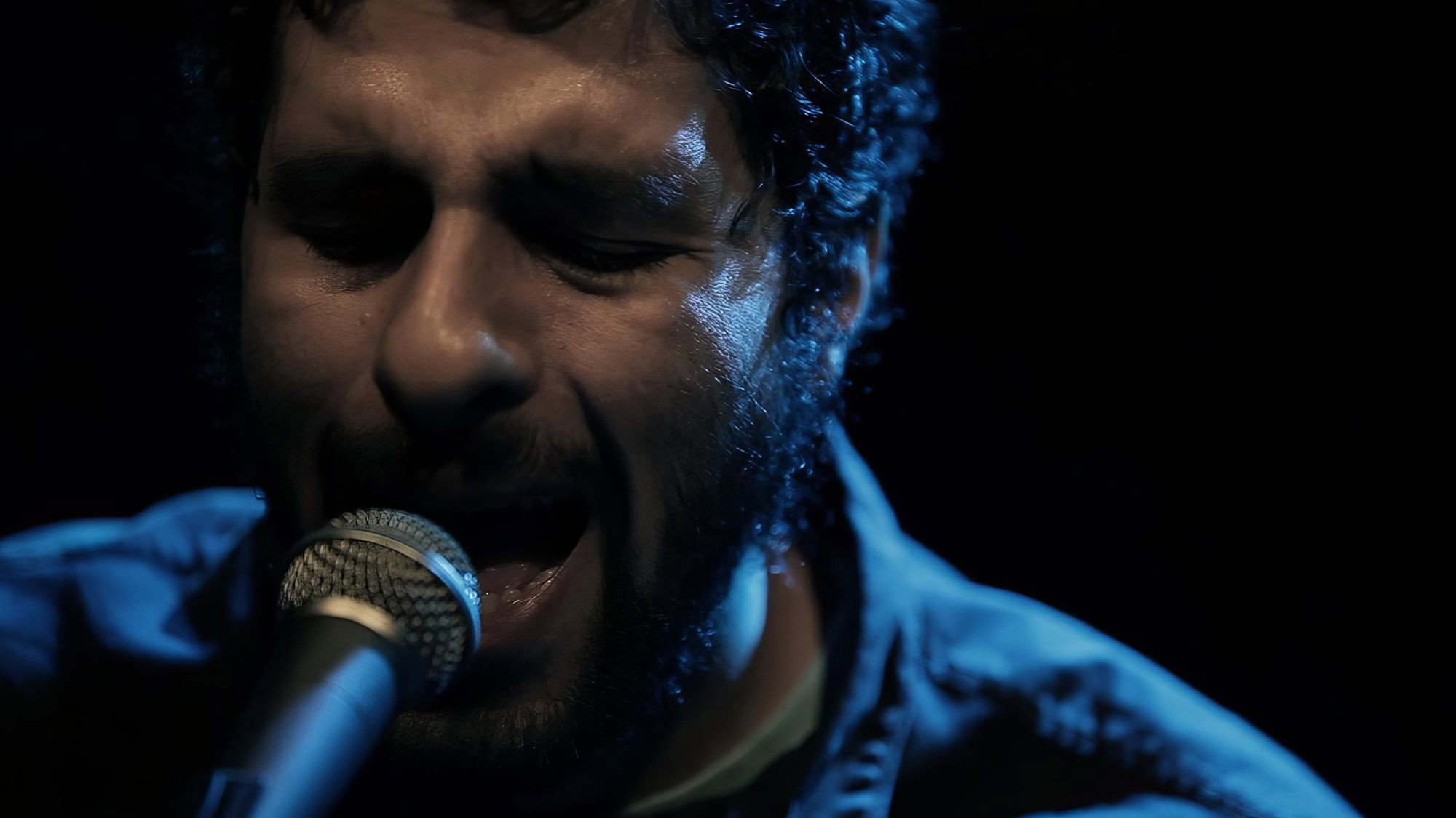 The Extraordinary Ordinary Life of José González