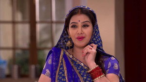 Anita Provides Therapy to Manmohan