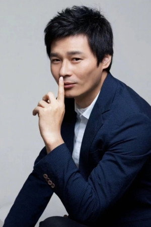 Yi Li