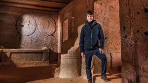 Etruscans - Journey into a Lost World
