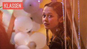 Mia gets dumped