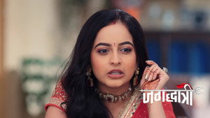 Jagadhatri Stays at Her Maternal Home for Pagphera