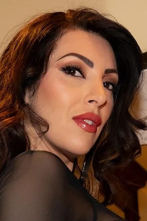 Alysa Nylon