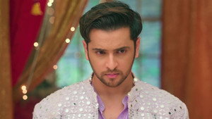 Paritosh Exposes Prem's Big Theft