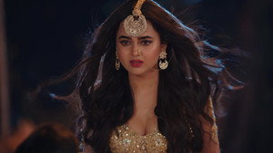 Prathna Stages an Accident