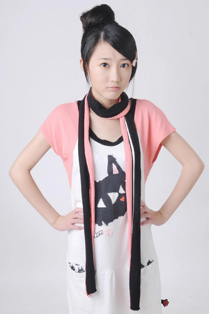Mo Shi-ni