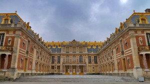 Versailles - A day in the life of a king
