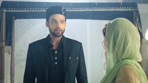 Seher saves Mahid's life