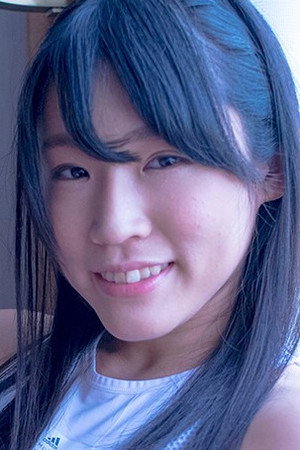 新美さくら