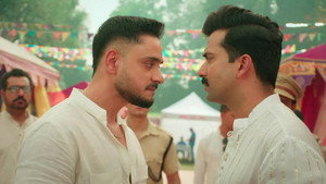 Dhairya Stands By Mannat
