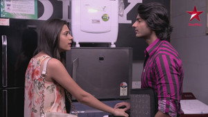 Amaya Buys a Fridge For Sneha