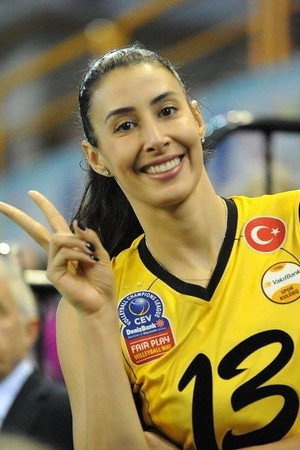 Sheilla Castro