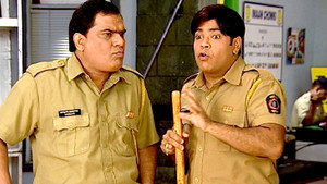 Chandramuki Sends Gopi and Gulgule to Beat His Father