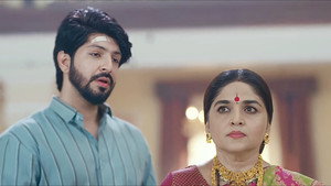 Siddhu and Sneha under attack