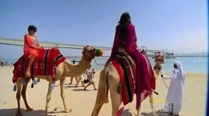 Kim Takes Dubai