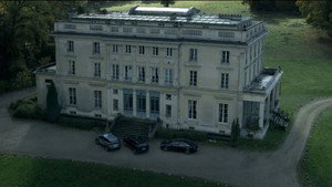 Crime on the Seine (2)