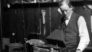 Edison vs. Tesla