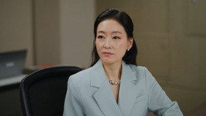 Jin Ju In Crisis