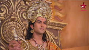 Pandu becomes King of Hastinapur