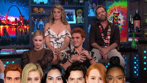 K.J. Apa; Lili Reinhart; Luke Perry; Mädchen Amick