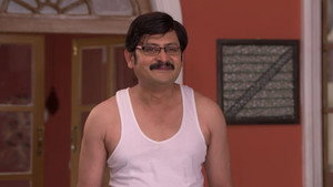Angoori Tends to Vibhuti's Injury