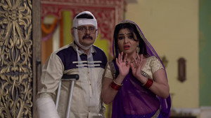 Angoori Steals a Few Mangoes Which Land Vibhuti Into Trouble