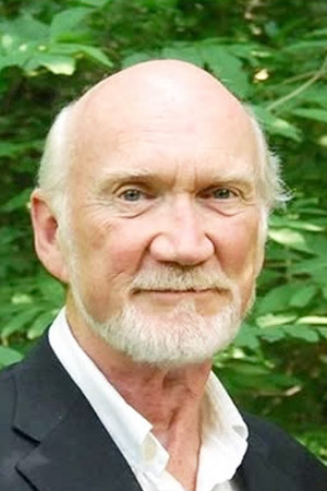 Colin Fox