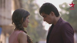 Kirti Slaps Ritesh