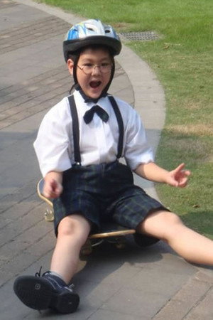 戴逸辰