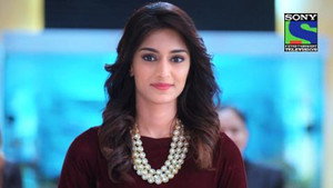 Sonakshi Blames Dev For Her Broken Marriage
