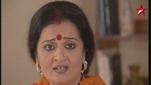 Pragya to Disturb Savita