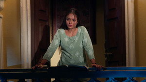 Poonam Stands Guard Over Rajneesh