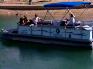 Pontoon Bus